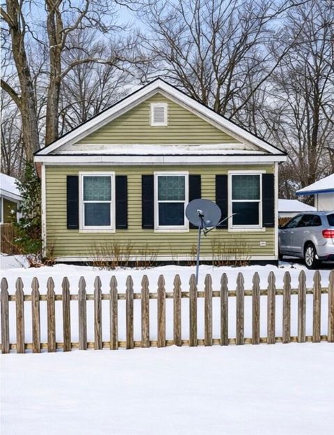 2228 9th Street Muskegon Heights City MI 49444