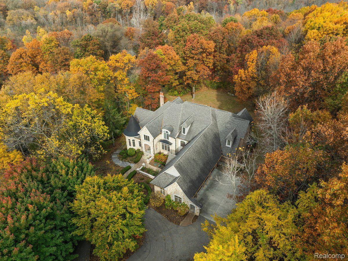 2541 PLUM CREEK COURT