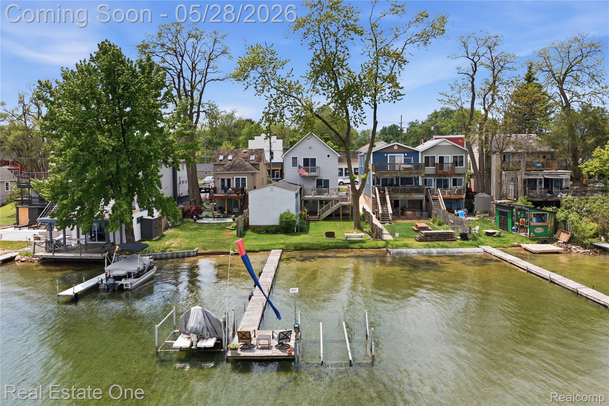 9528 Main Street
