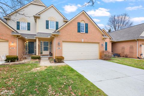 8136 Springdale Drive White Lake Charter Township MI 48386