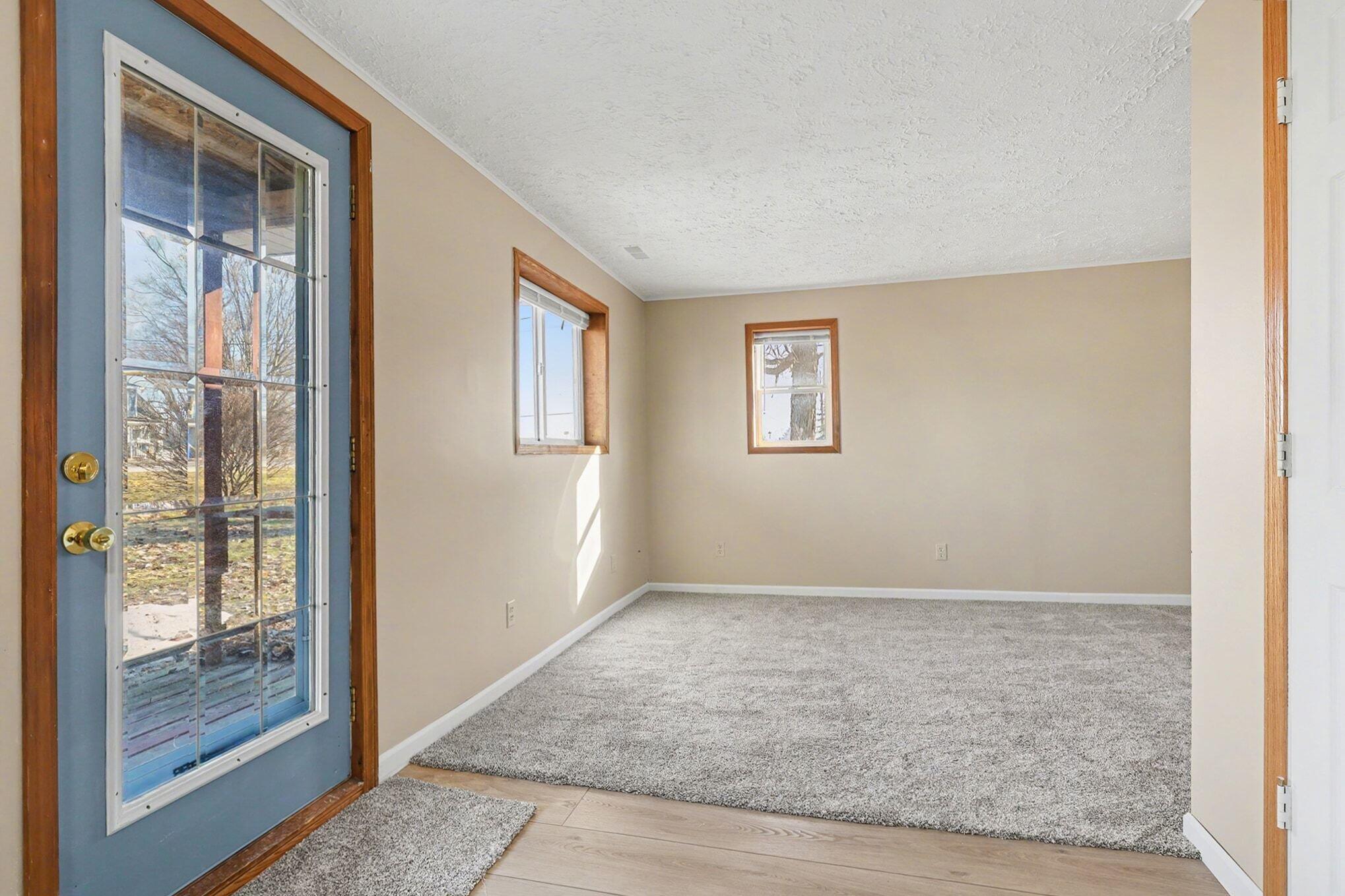 9558 Belding Road NE