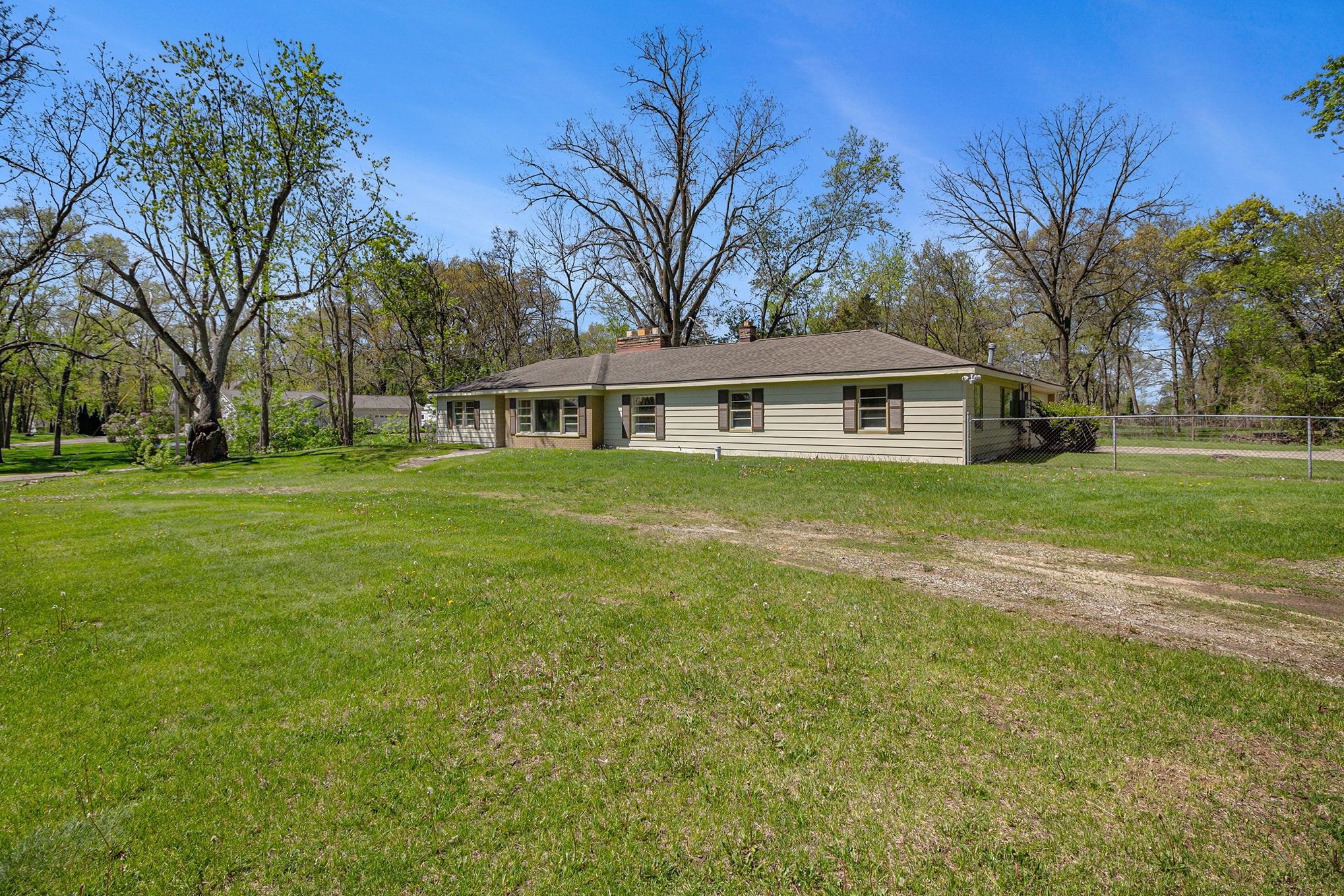 4001 N DUCK LAKE Road