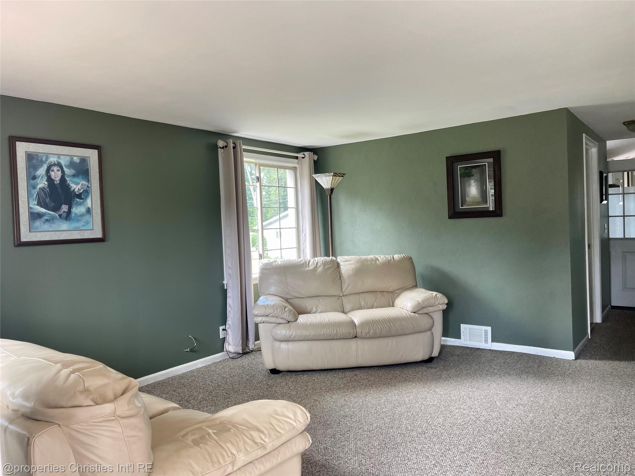 374 W Grand Traverse Street