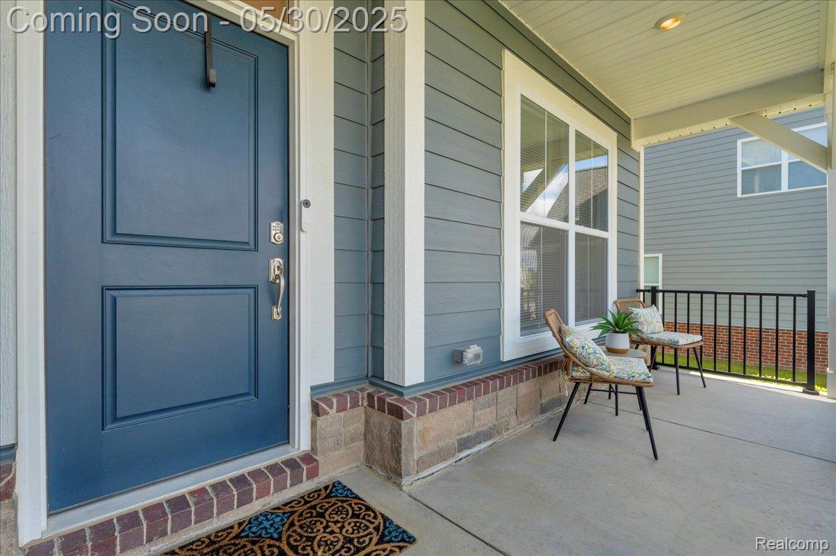 24324 Oak Ridge Boulevard