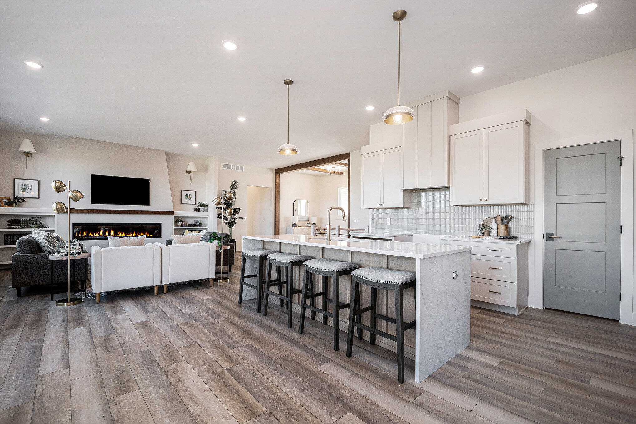 5631 Pioneer Pass SE 15