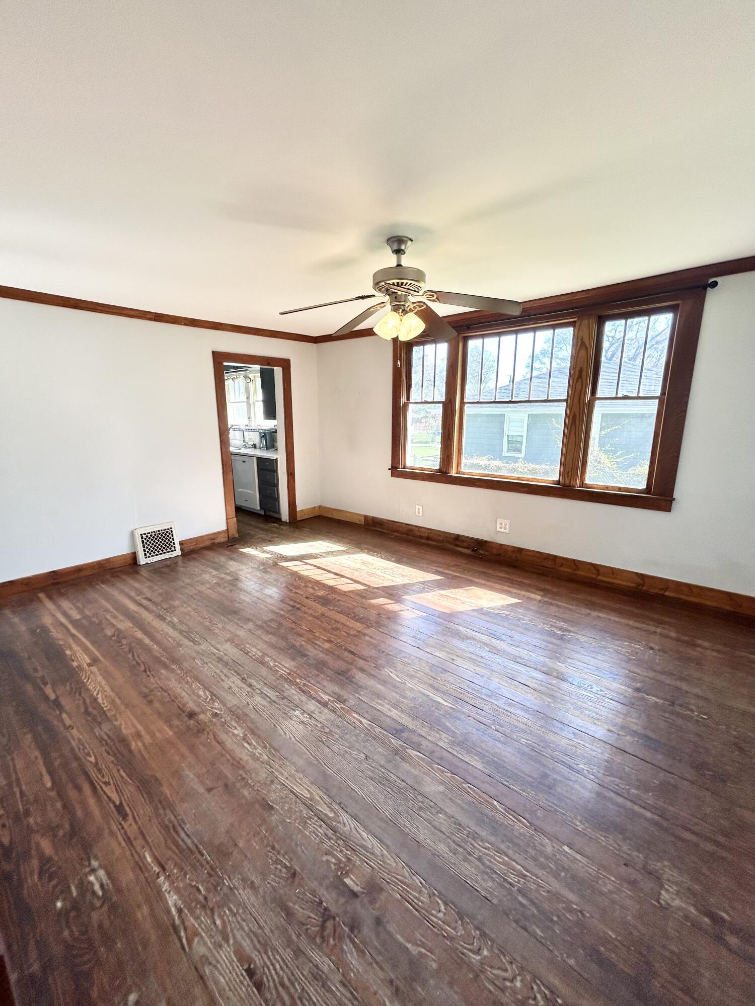 2113 Ruddiman Drive
