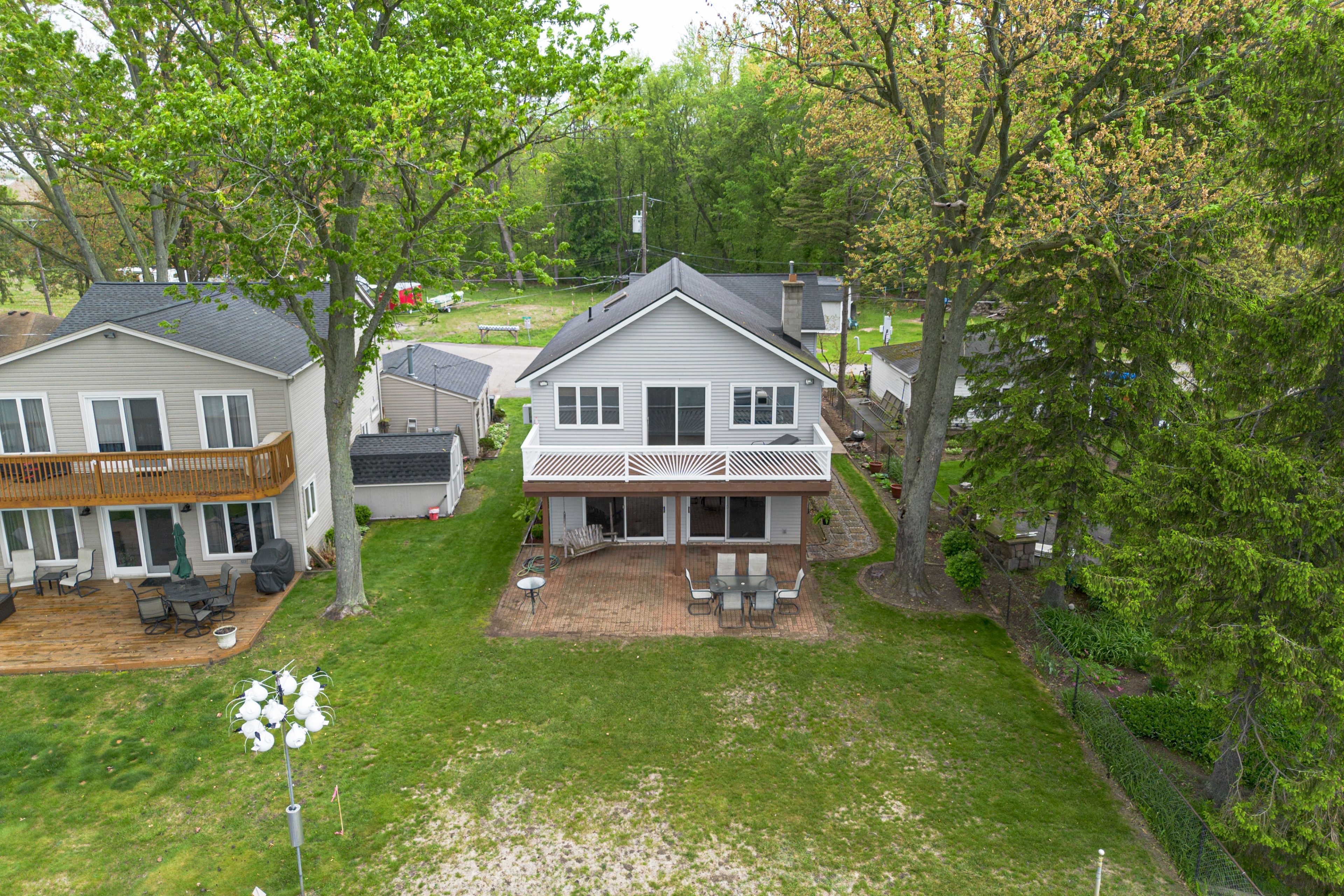 10194 Elmcrest Road