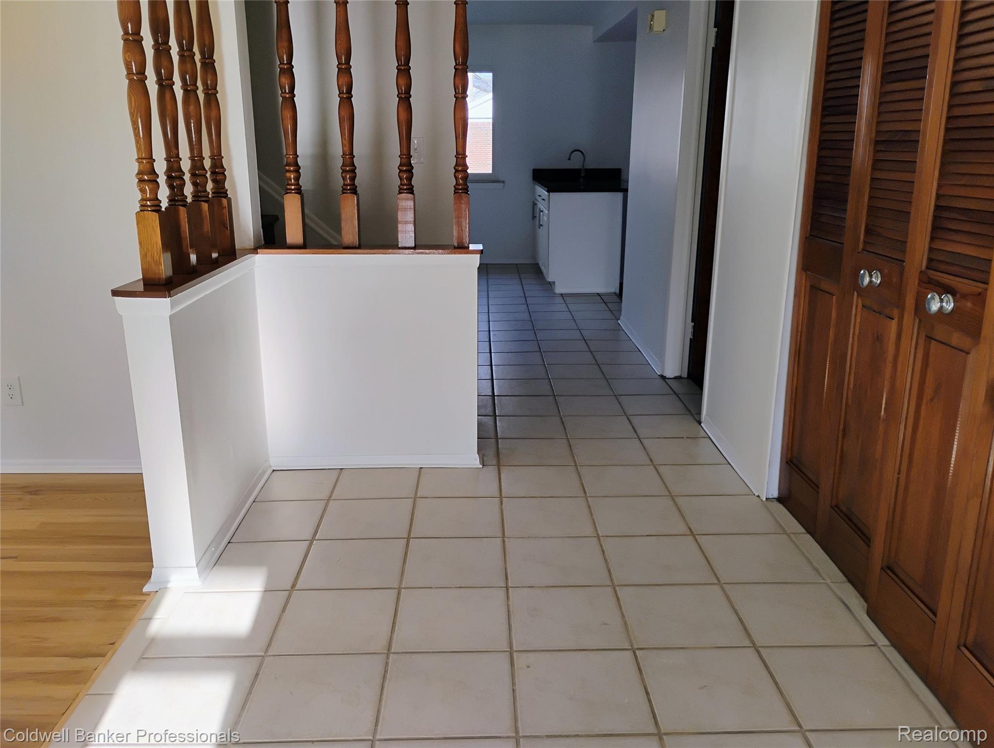 20240 Wildhern Street