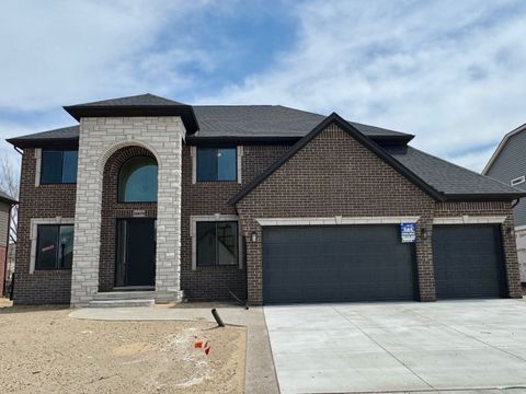 50670 MISTWOOD Drive Macomb Township Macomb MI 48042