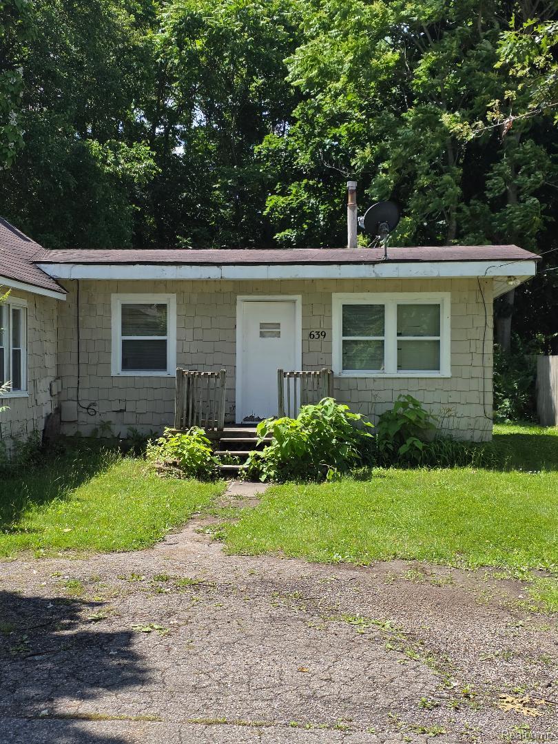 639 Heights Road