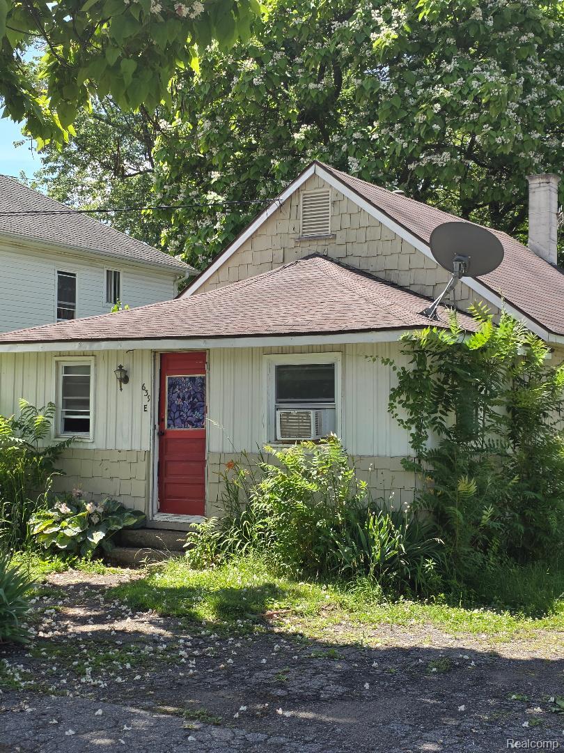 639 Heights Road