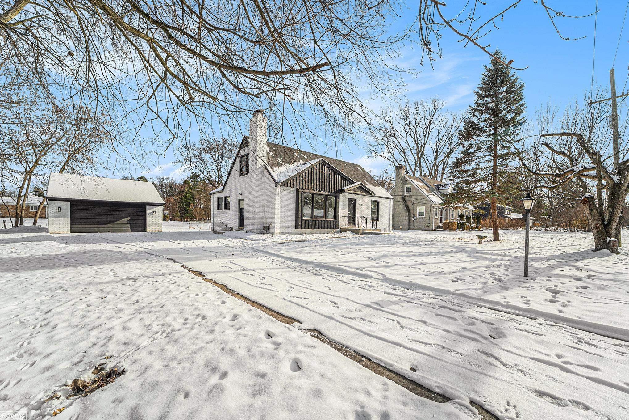 23558 Russell Street