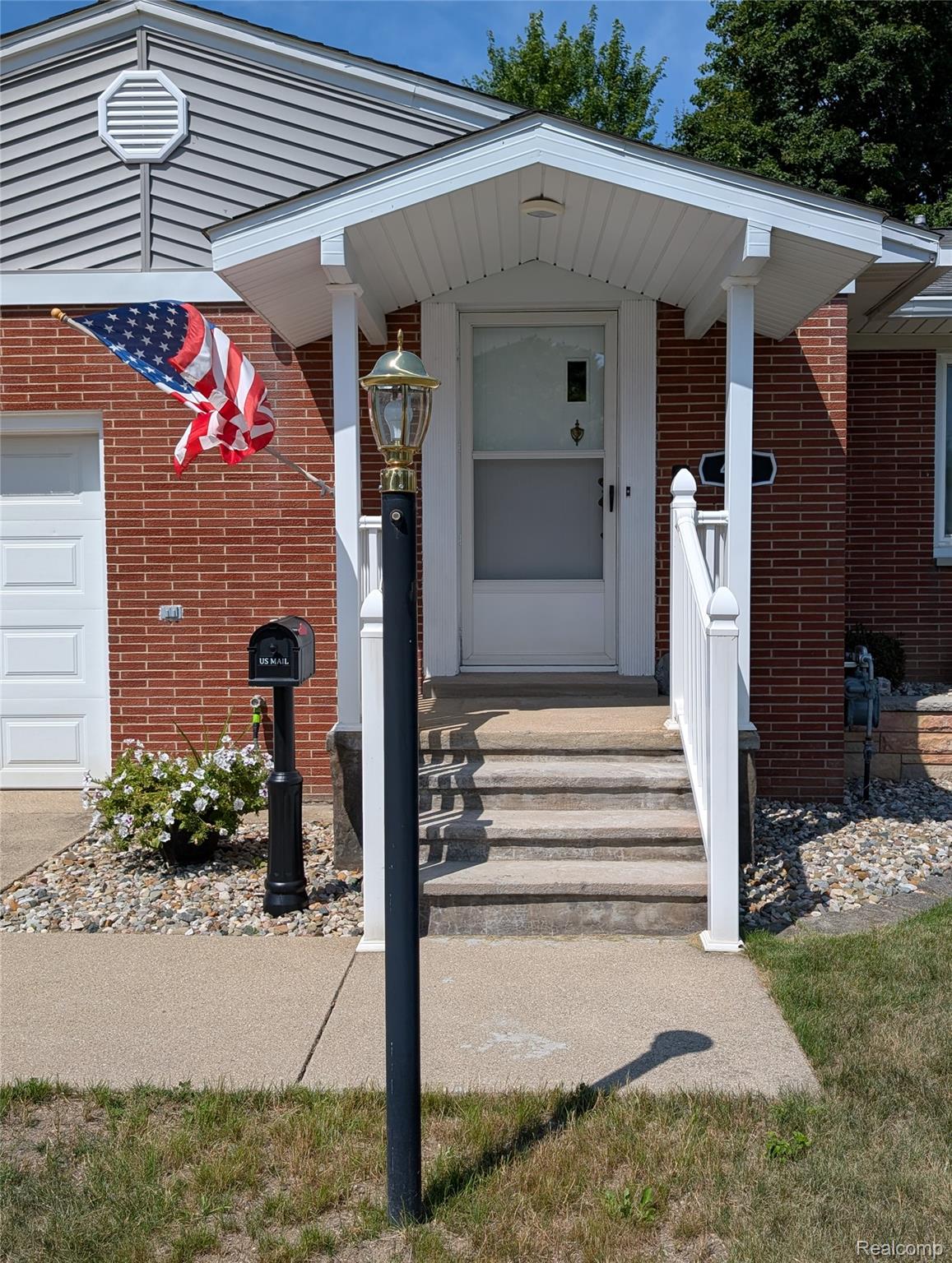 411 Cleveland Street