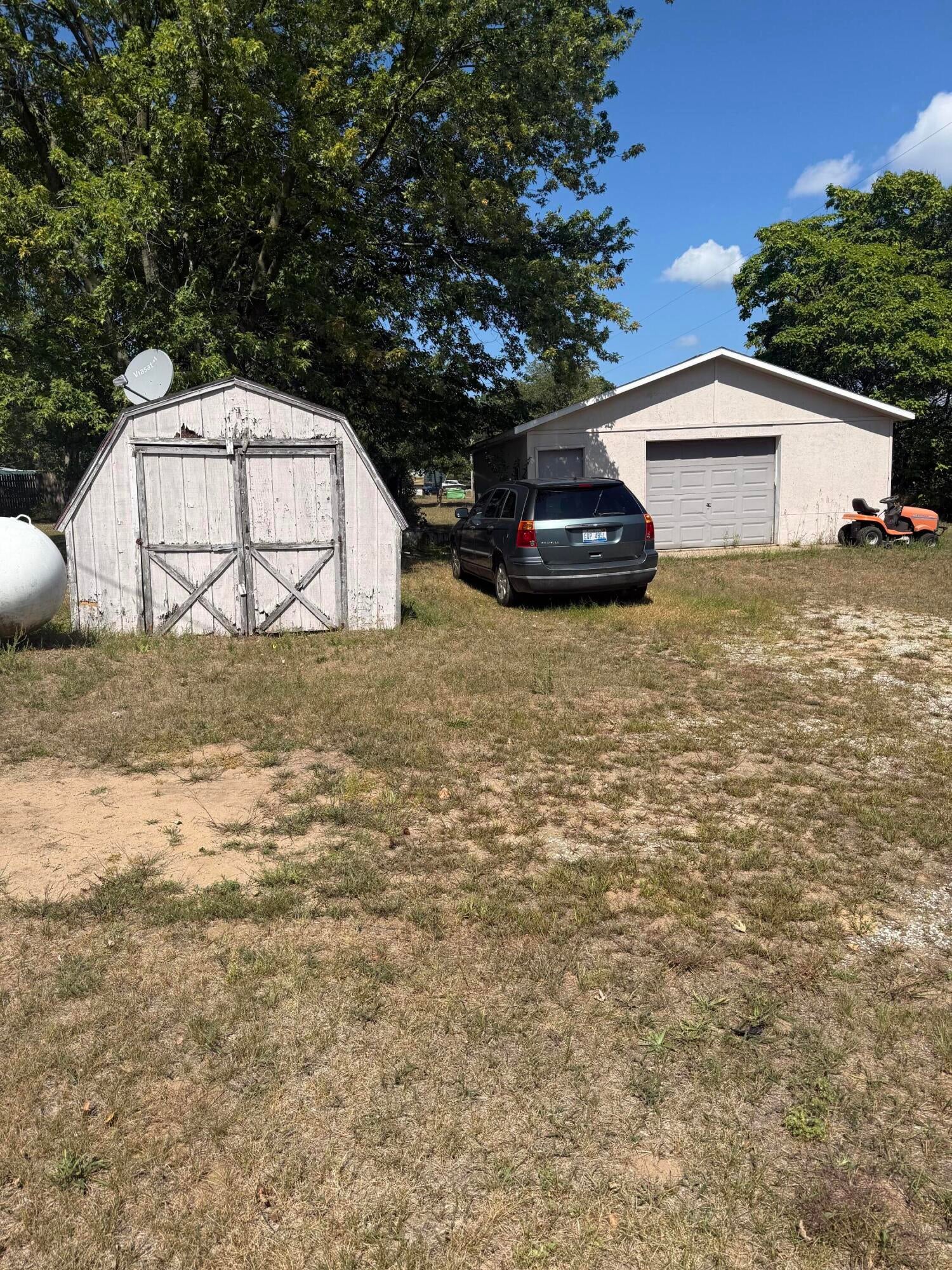 8809 W 13 Mile Road