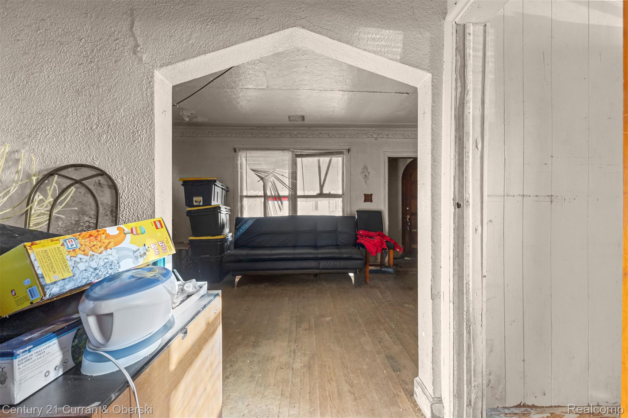 64 E Cicotte Street