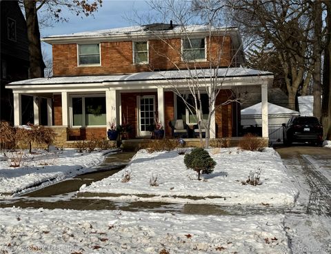 Photo of 52 Cambridge Boulevard, Pleasant Ridge City, MI 48069 (MLS # 20261013855)