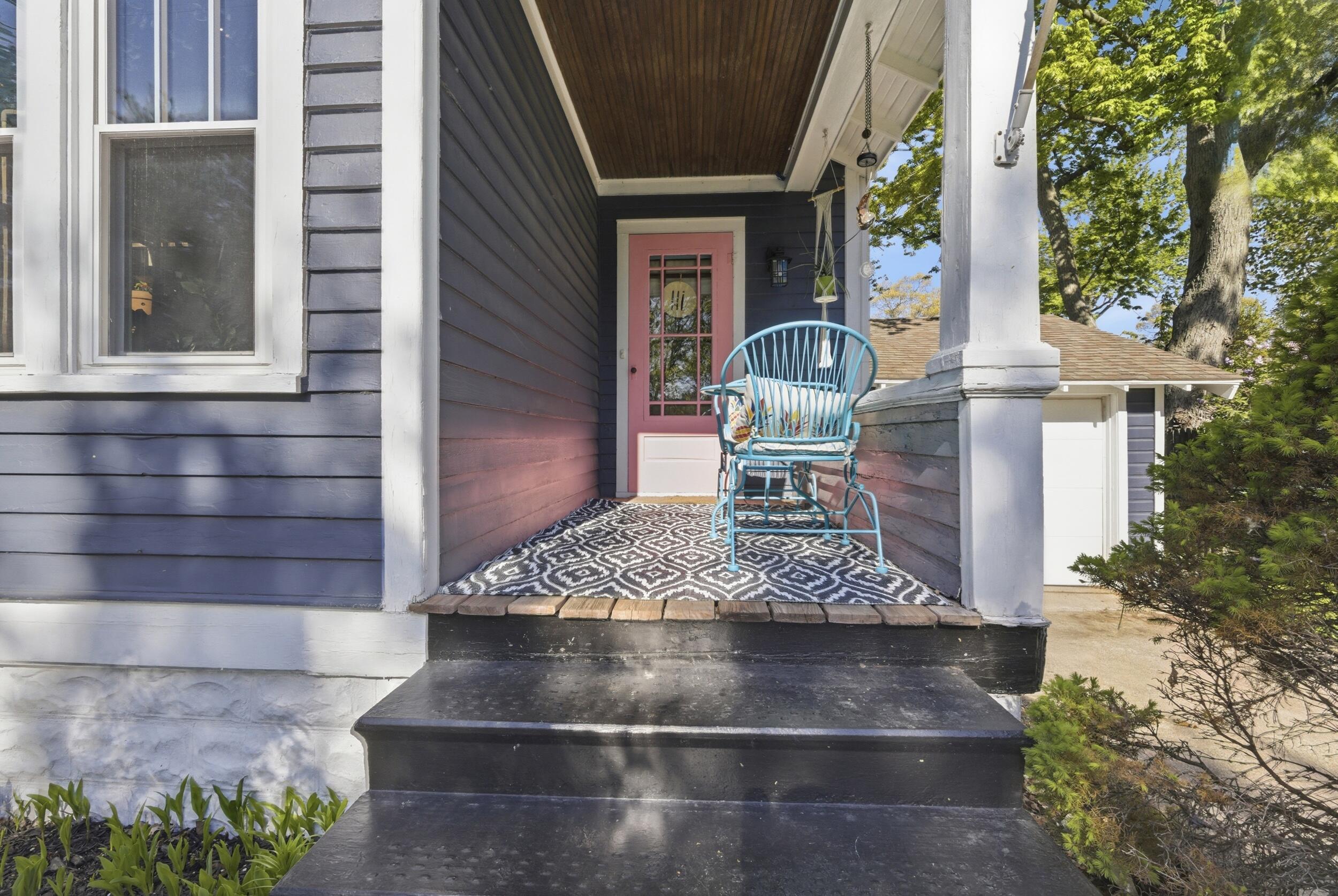 115 N Lake Avenue