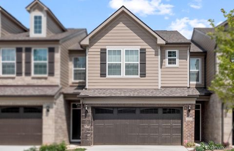 1778 Addison Circle Commerce Charter Township MI 48390