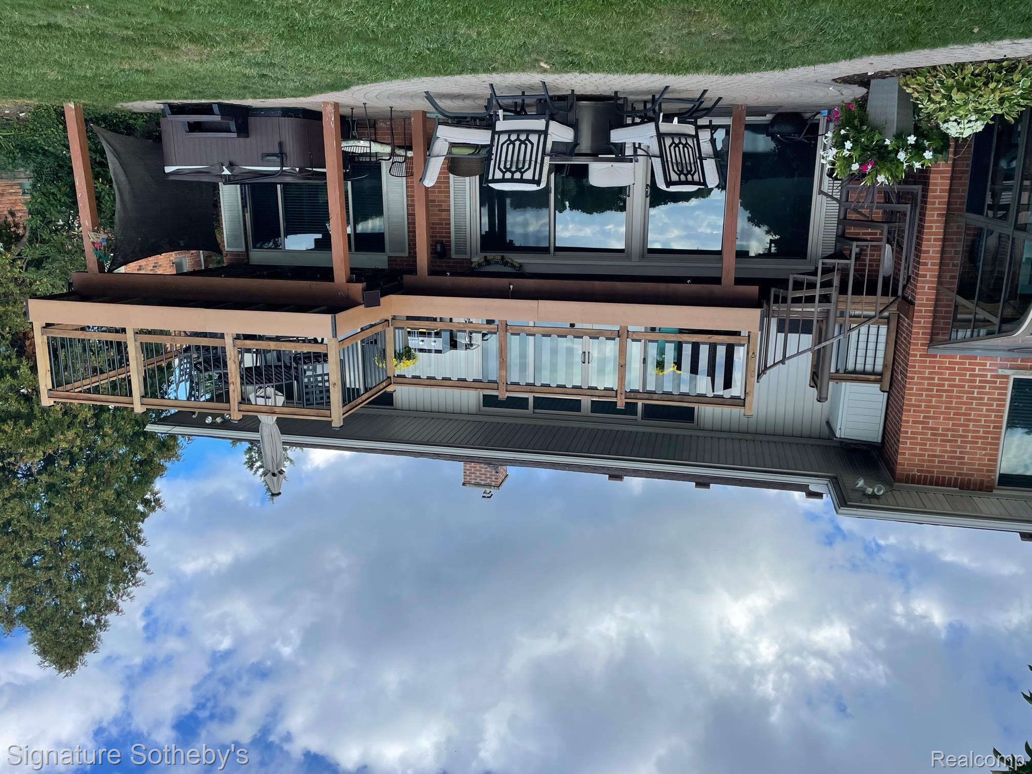 2497 W Walton Boulevard