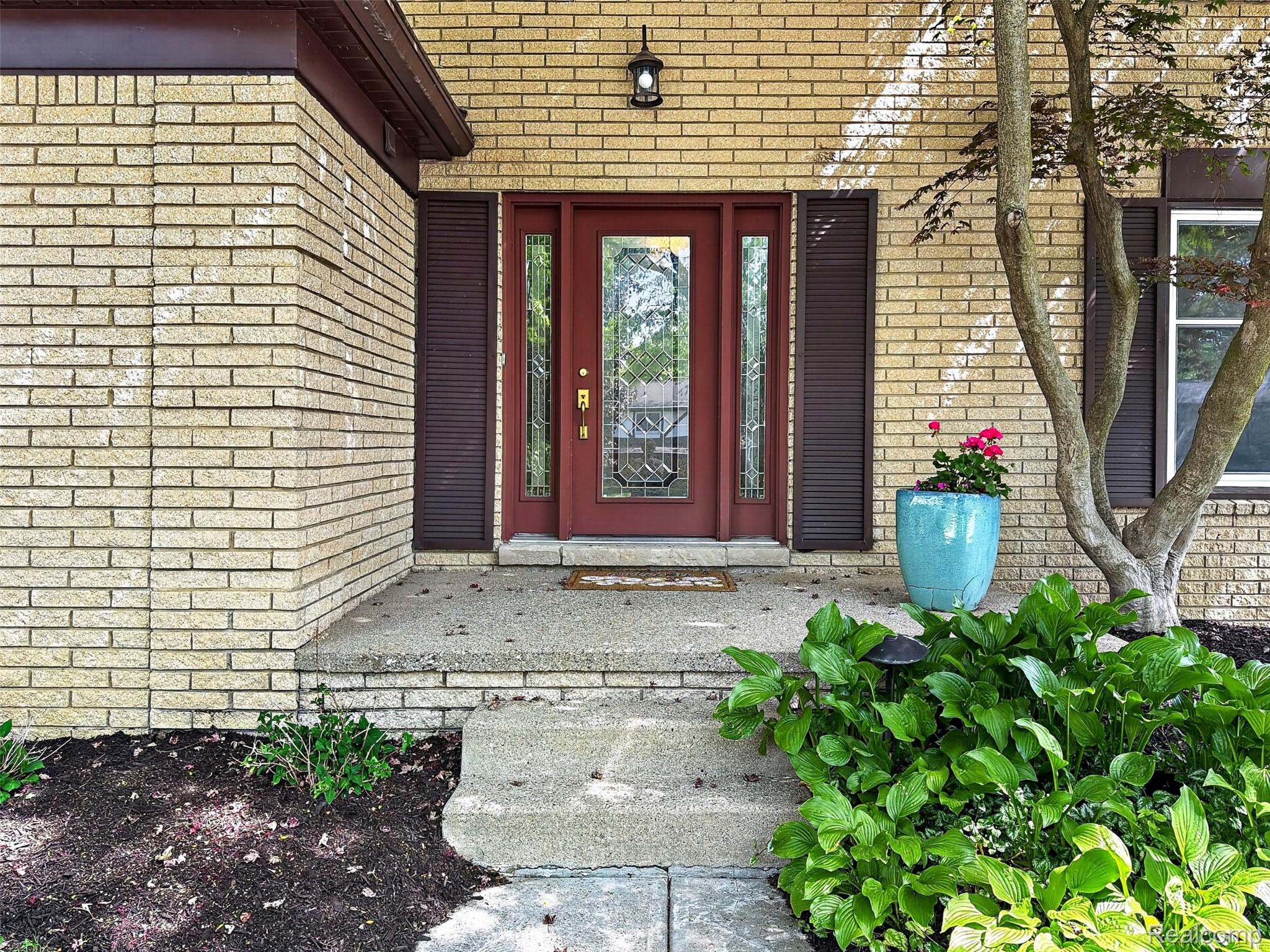 34262 Commons Drive