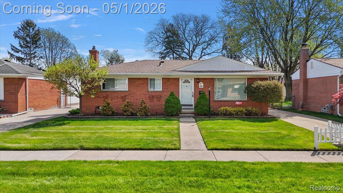 28696 Patricia Avenue