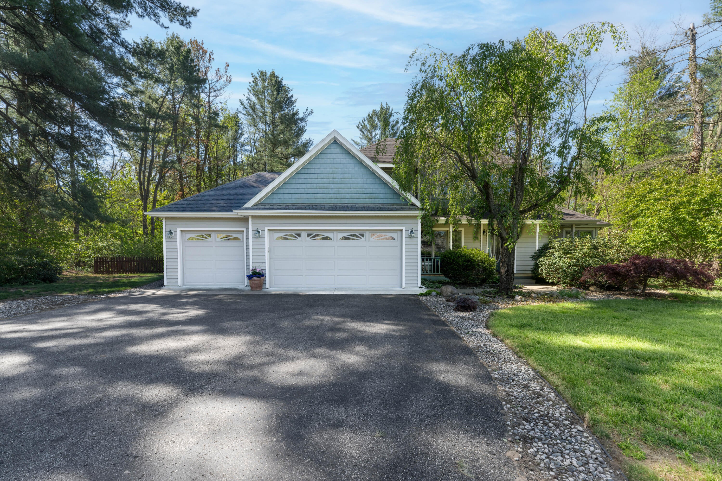 27514 Rolling Pines Court