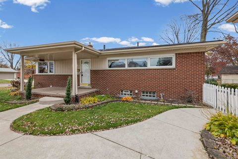 22548 SPITZLEY Street Clinton Charter Township MI 48035