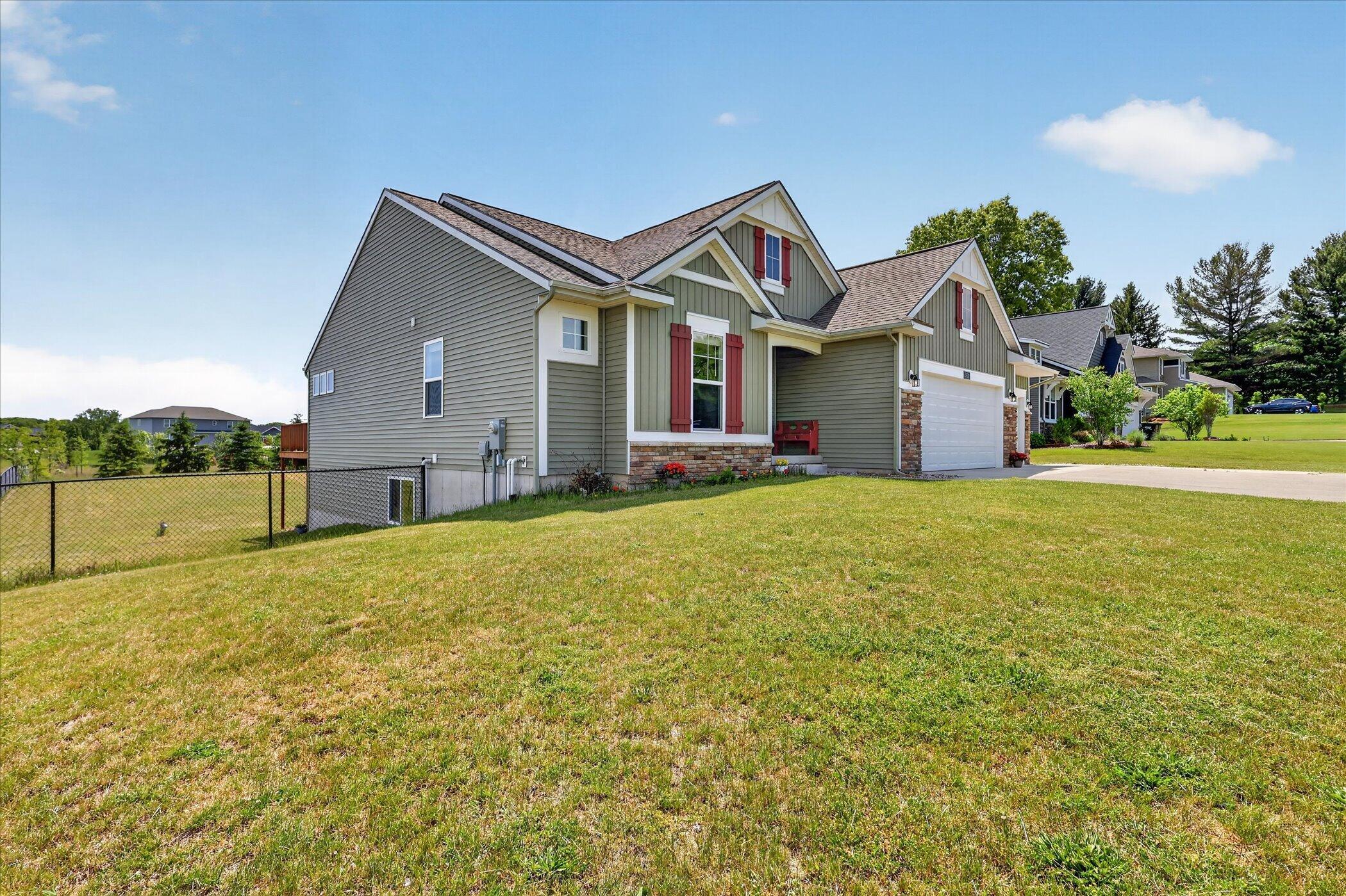 5832 Thornapple River Drive SE