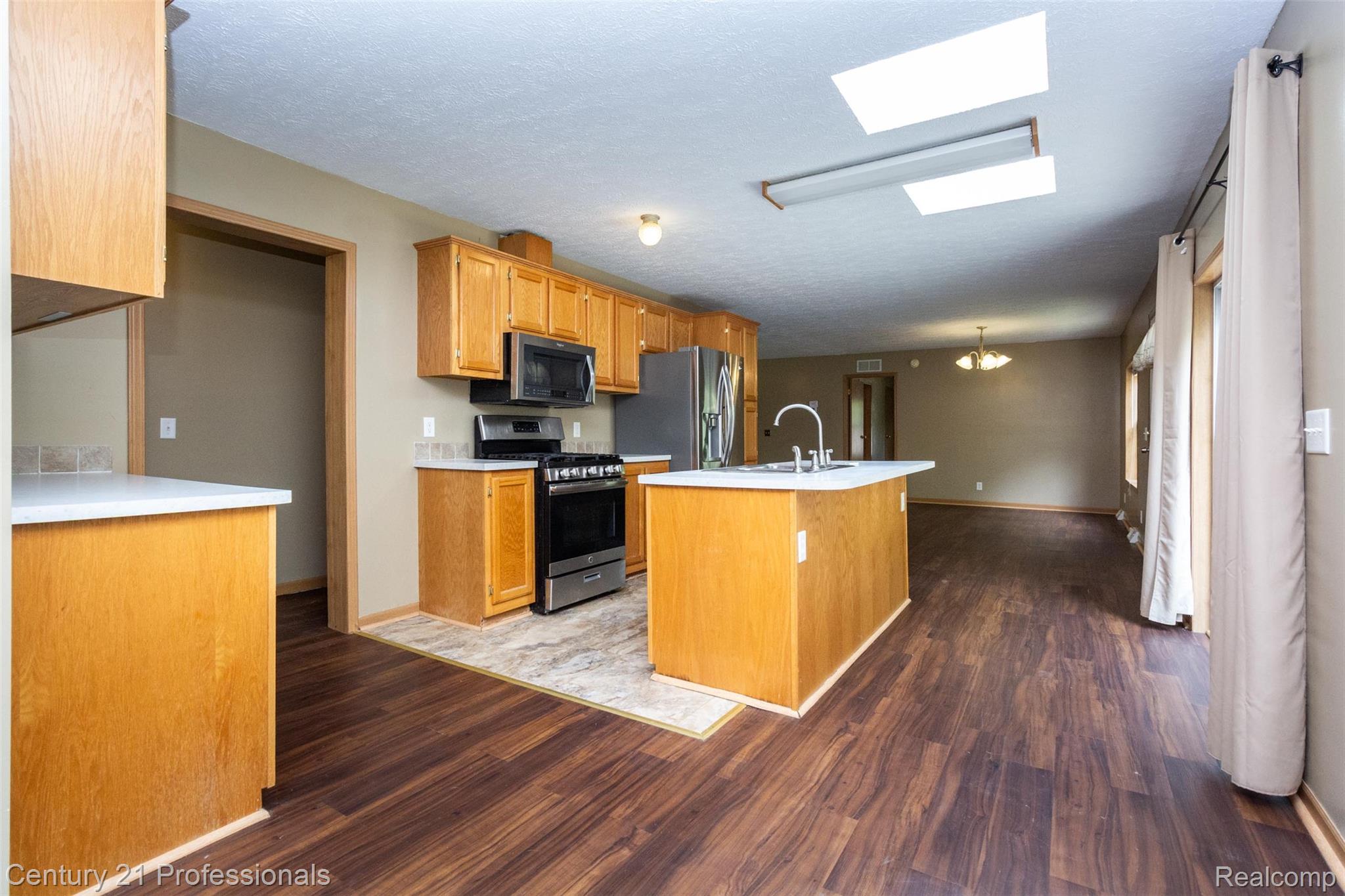 4080 Cass Elizabeth Road