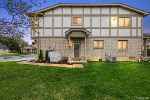 41999 King Edward Court Clinton Charter Township MI 48038