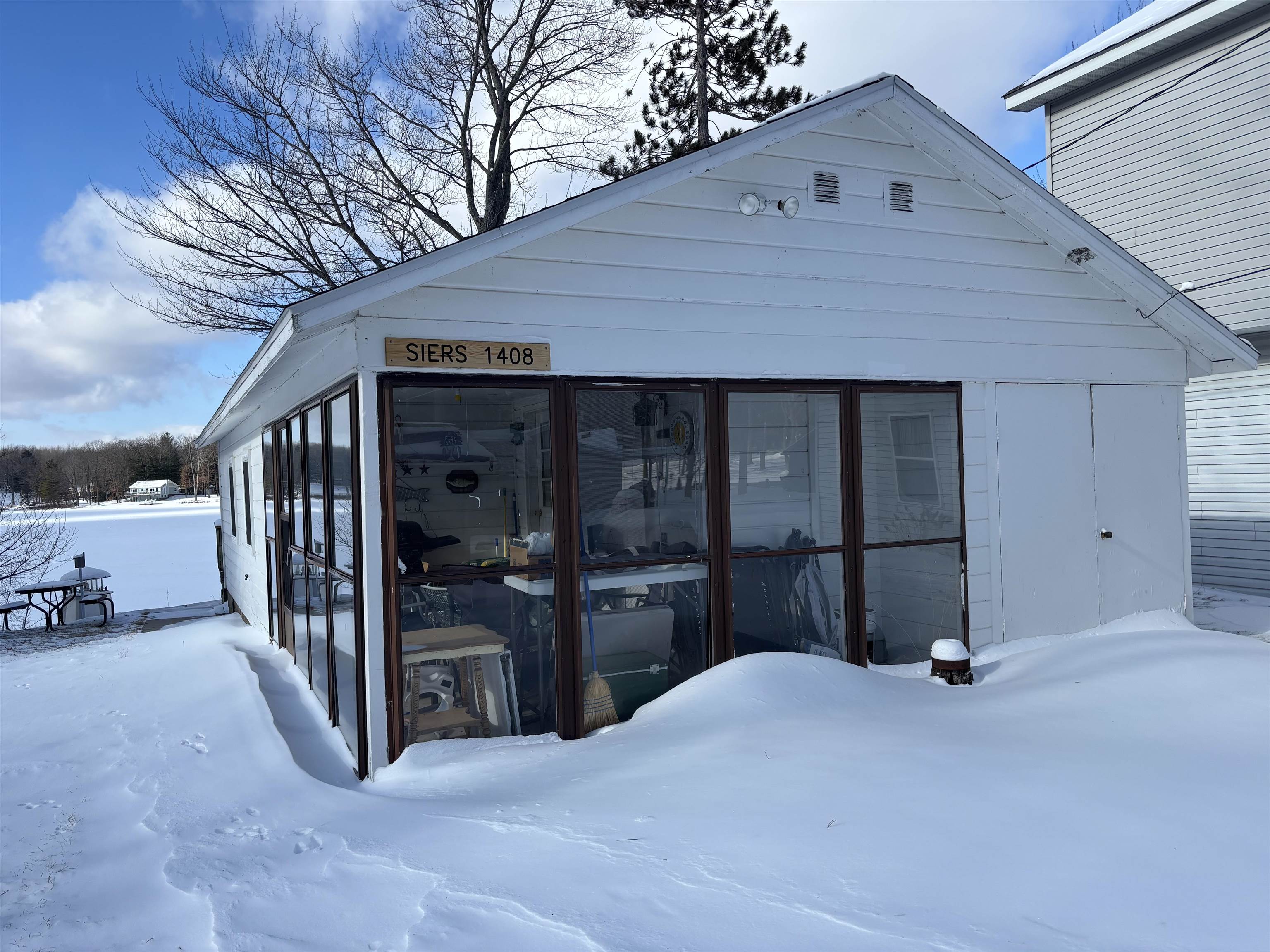 1408 E Long Lake Drive