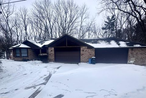 Photo of 58210 Timothy Lane, Washington Township, MI 48094 (MLS # 58050200119)