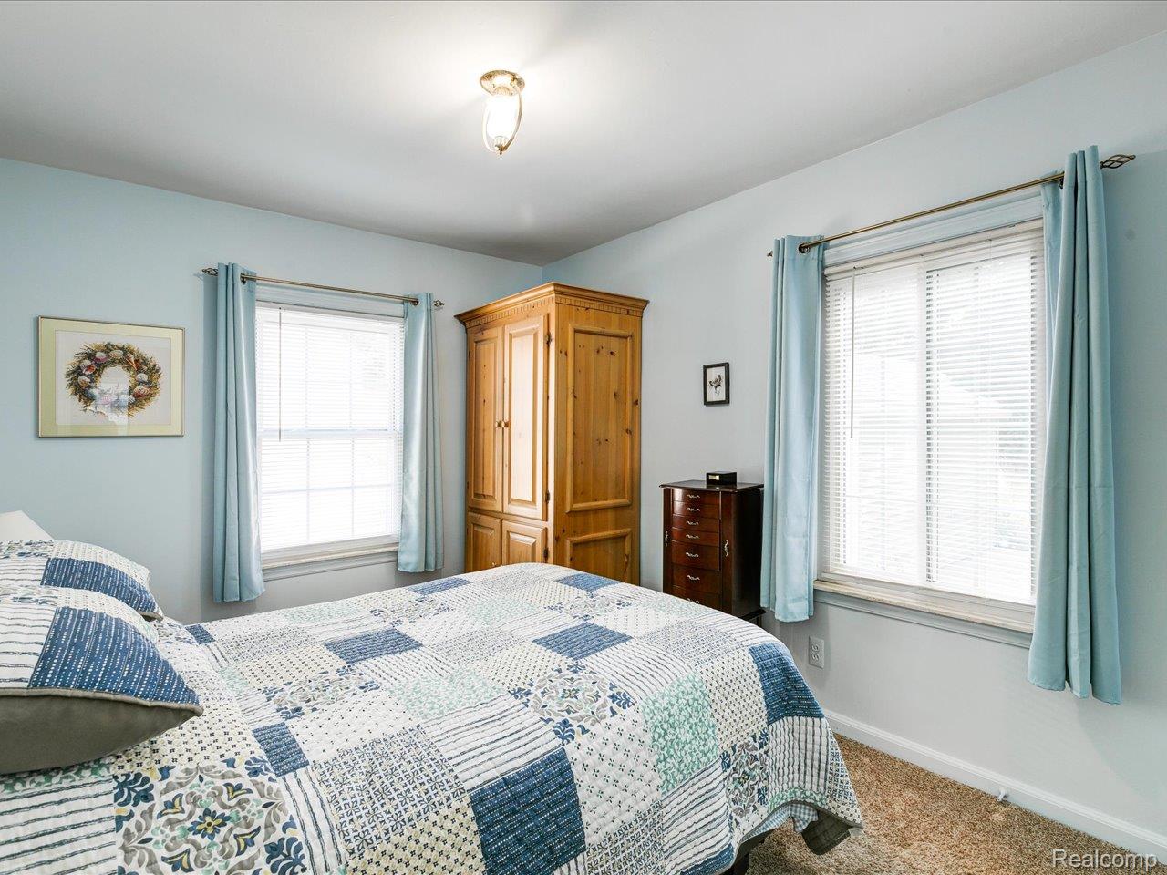 Port Huron City, Michigan 48060, United States, 3 Bedrooms Bedrooms, ,2 BathroomsBathrooms,Residential,Active,182517