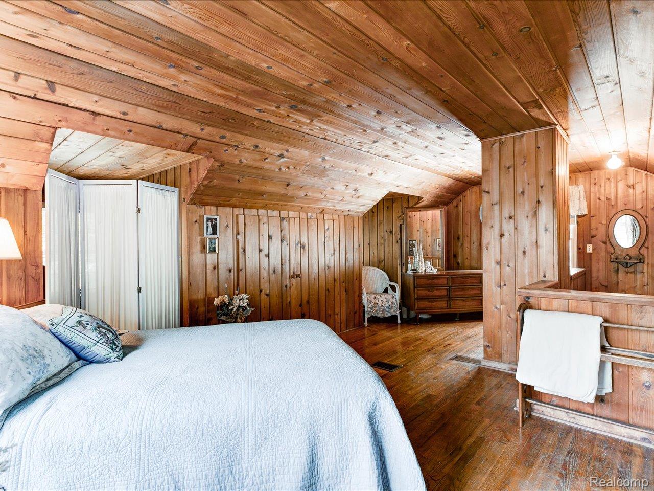 Port Huron City, Michigan 48060, United States, 3 Bedrooms Bedrooms, ,2 BathroomsBathrooms,Residential,Active,182517