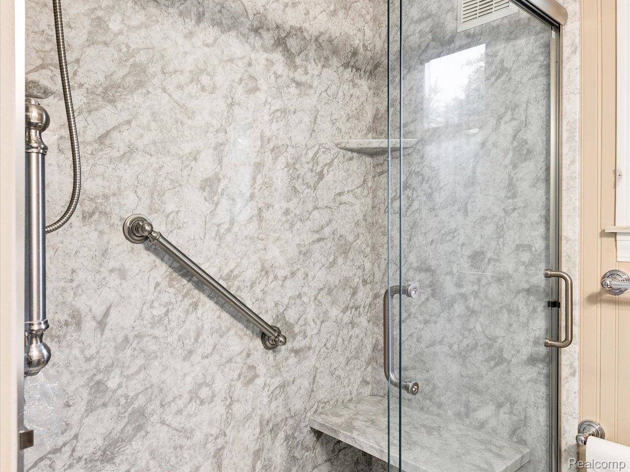 Port Huron City, Michigan 48060, United States, 3 Bedrooms Bedrooms, ,2 BathroomsBathrooms,Residential,Active,182517