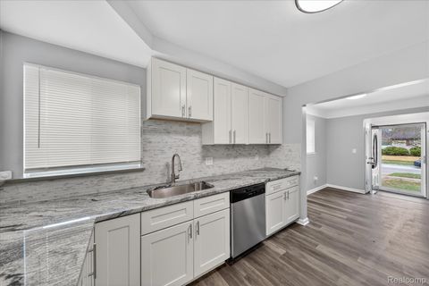 Tiny photo for 31244 Rosslyn Avenue, Garden City City, MI 48135 (MLS # 20261021722)