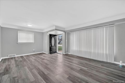 Tiny photo for 31244 Rosslyn Avenue, Garden City City, MI 48135 (MLS # 20261021722)