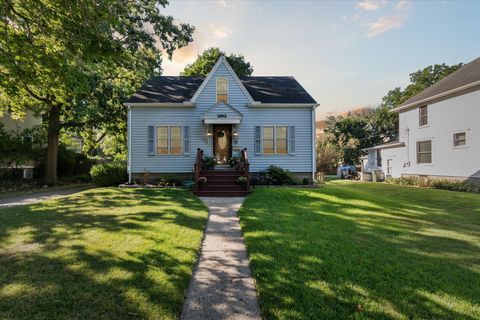 207 Lincoln Street Chelsea City MI 48118