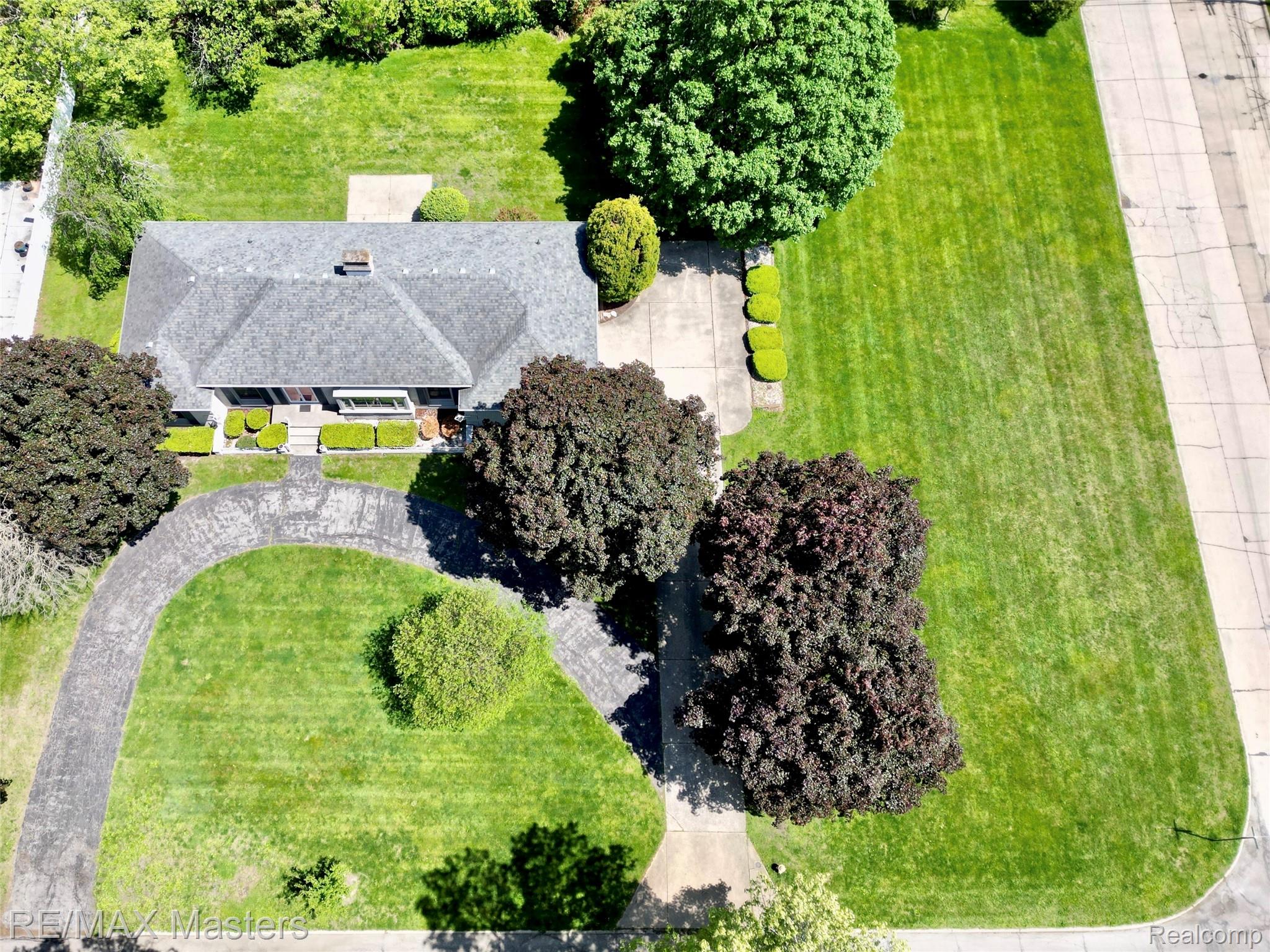 1314 Hollywood Drive