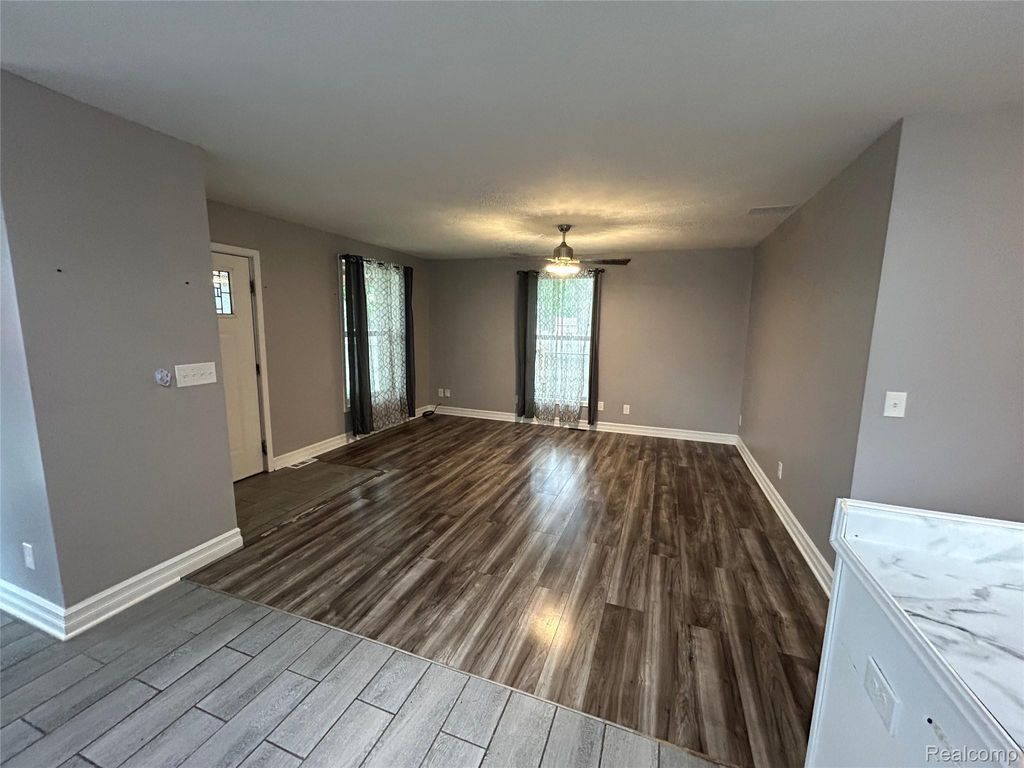 Photo of 4247 Laforest Drive, Waterford Charter Township, MI 48329 (MLS # 20261041751)