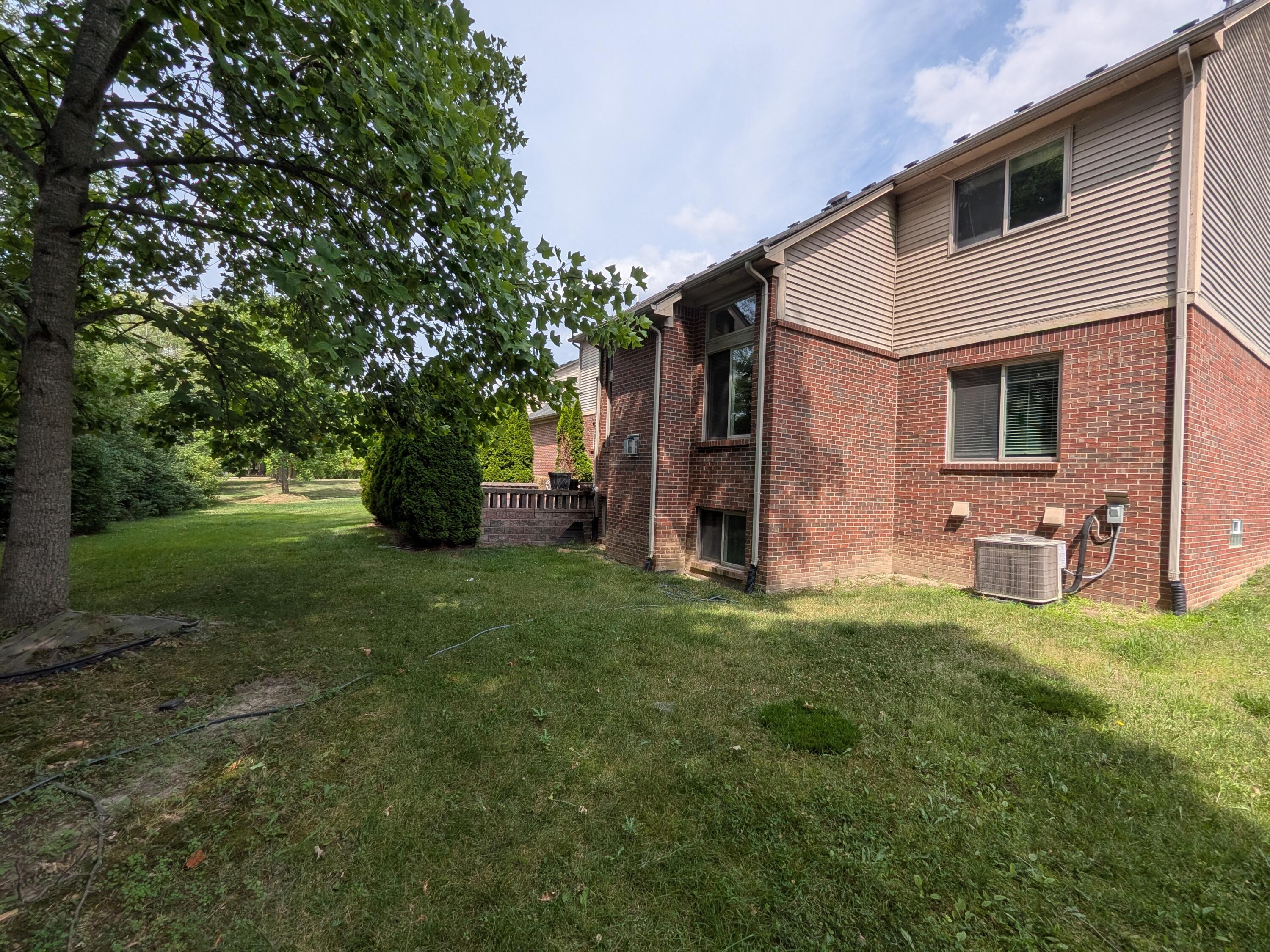 46815 Grand Oak Court