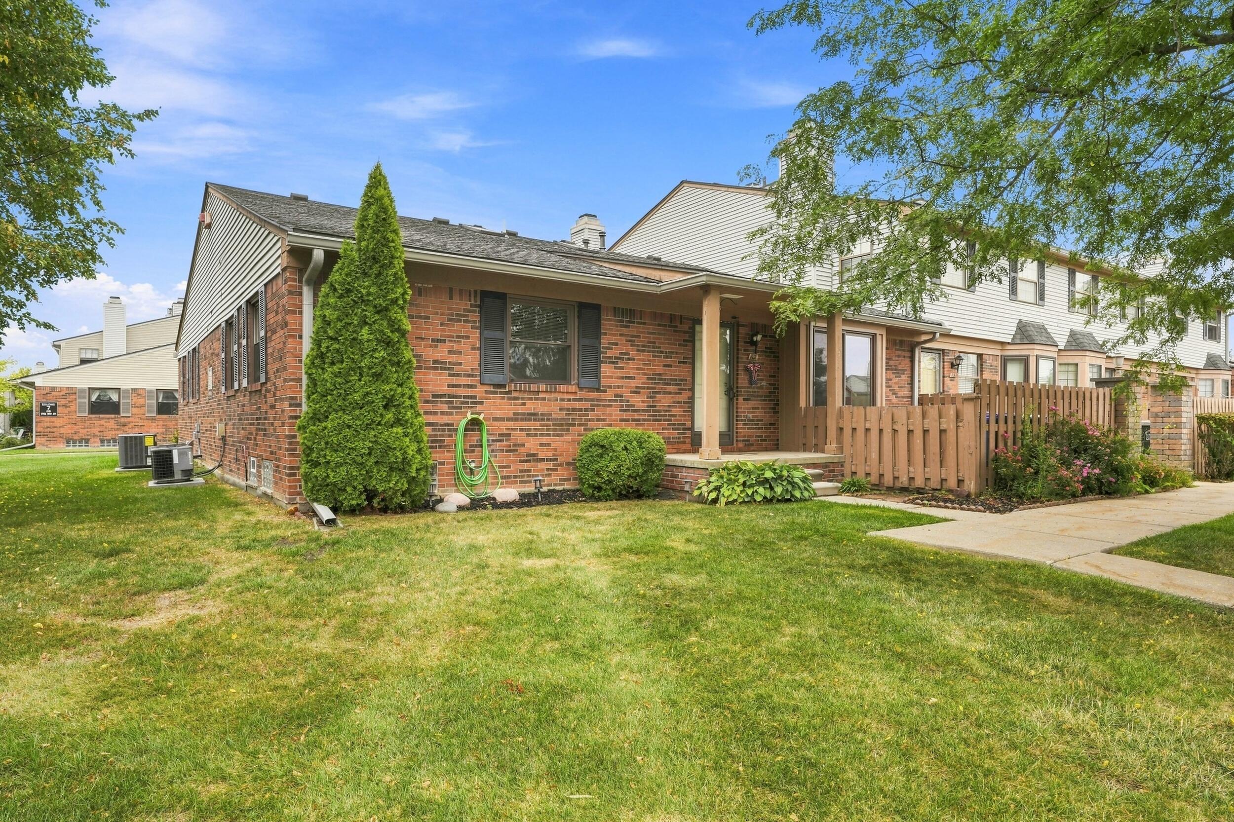 2071 Vine Way Drive 82