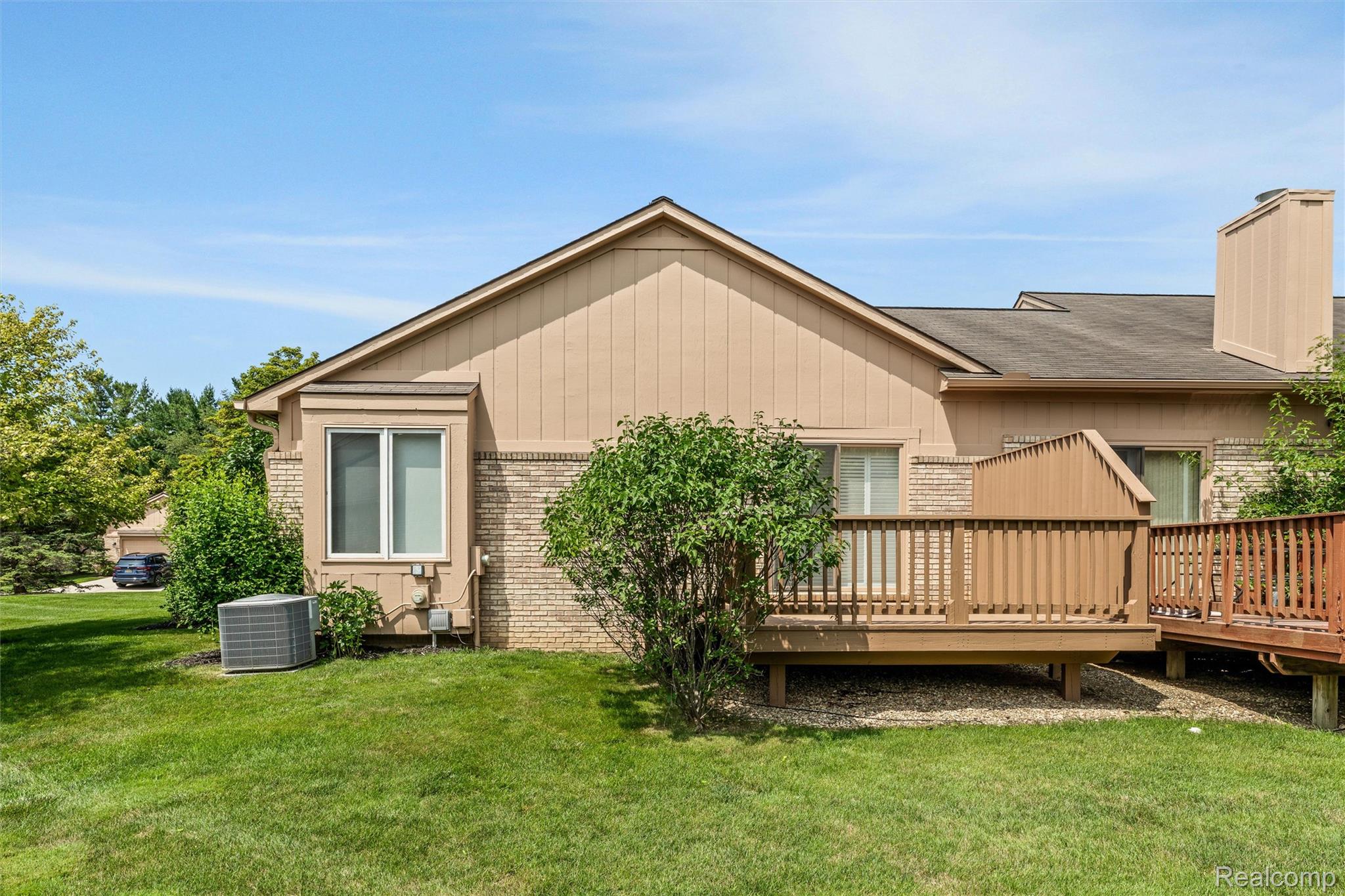 35144 Knollwood Lane