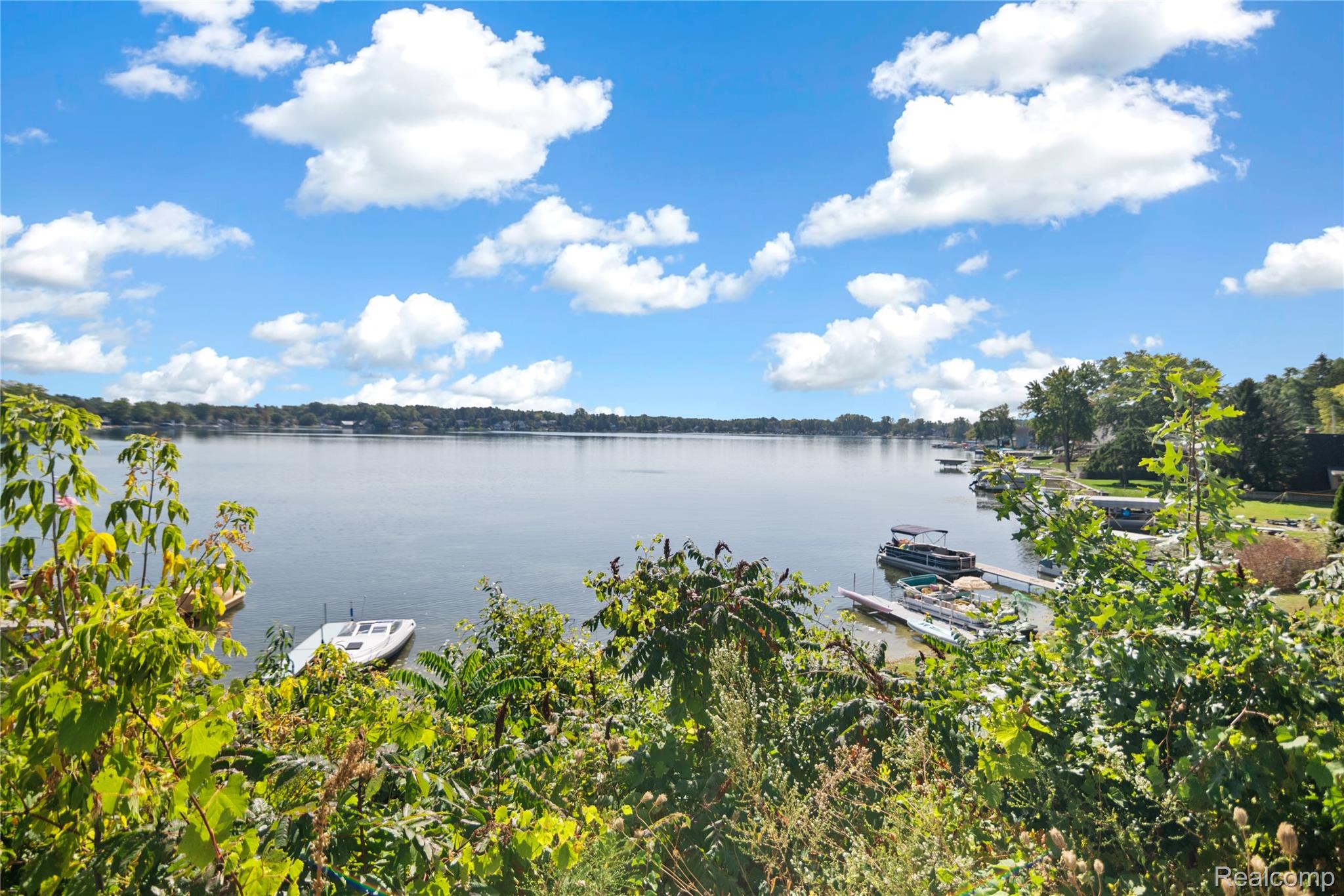 Green Oak Township, Michigan 48178, United States, 1 Bedroom Bedrooms, ,1 BathroomBathrooms,Residential,Active,214038