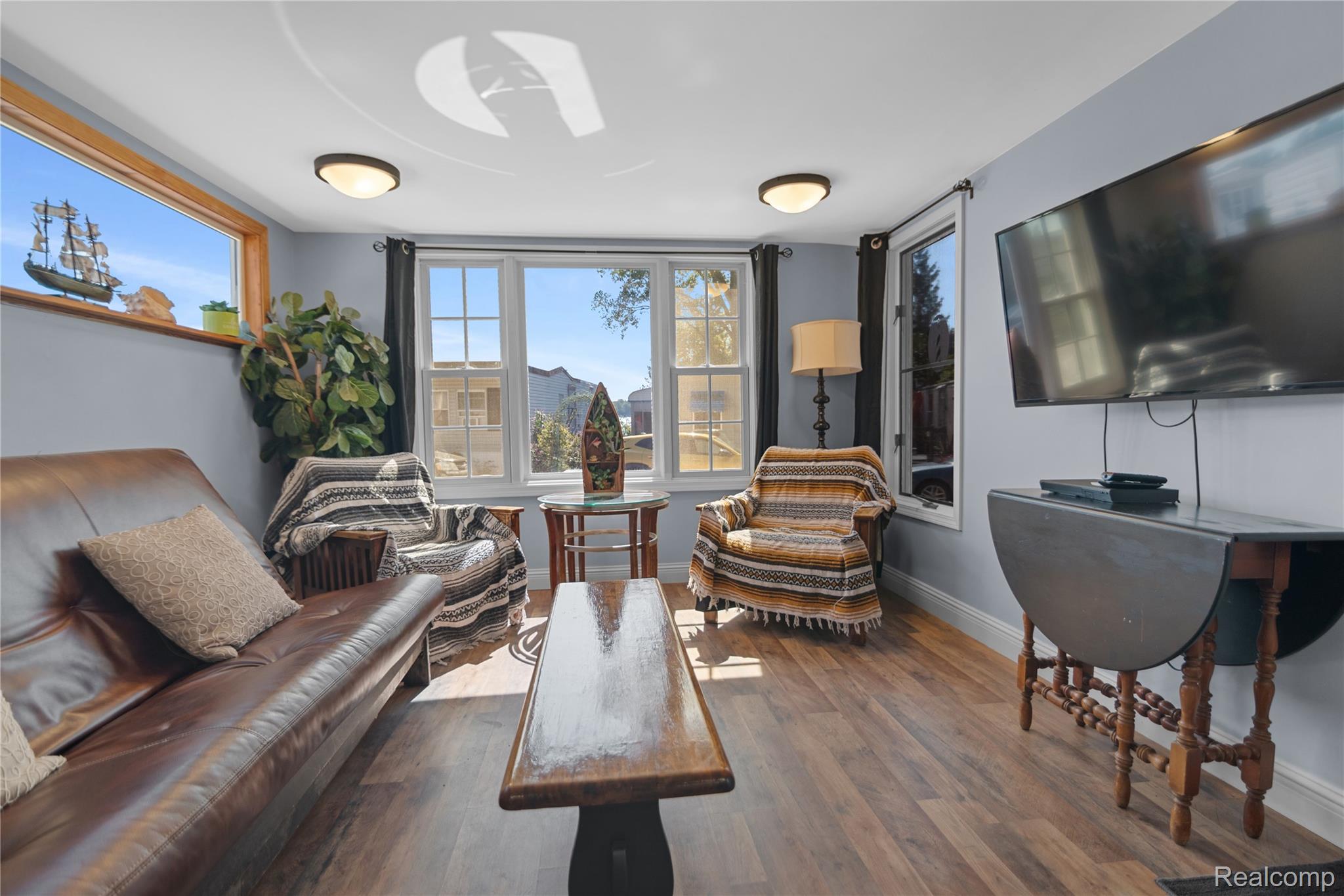 Green Oak Township, Michigan 48178, United States, 1 Bedroom Bedrooms, ,1 BathroomBathrooms,Residential,Active,214038