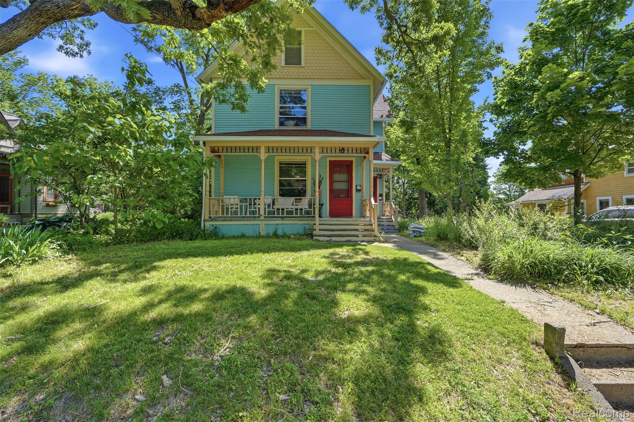 612 Spring Street