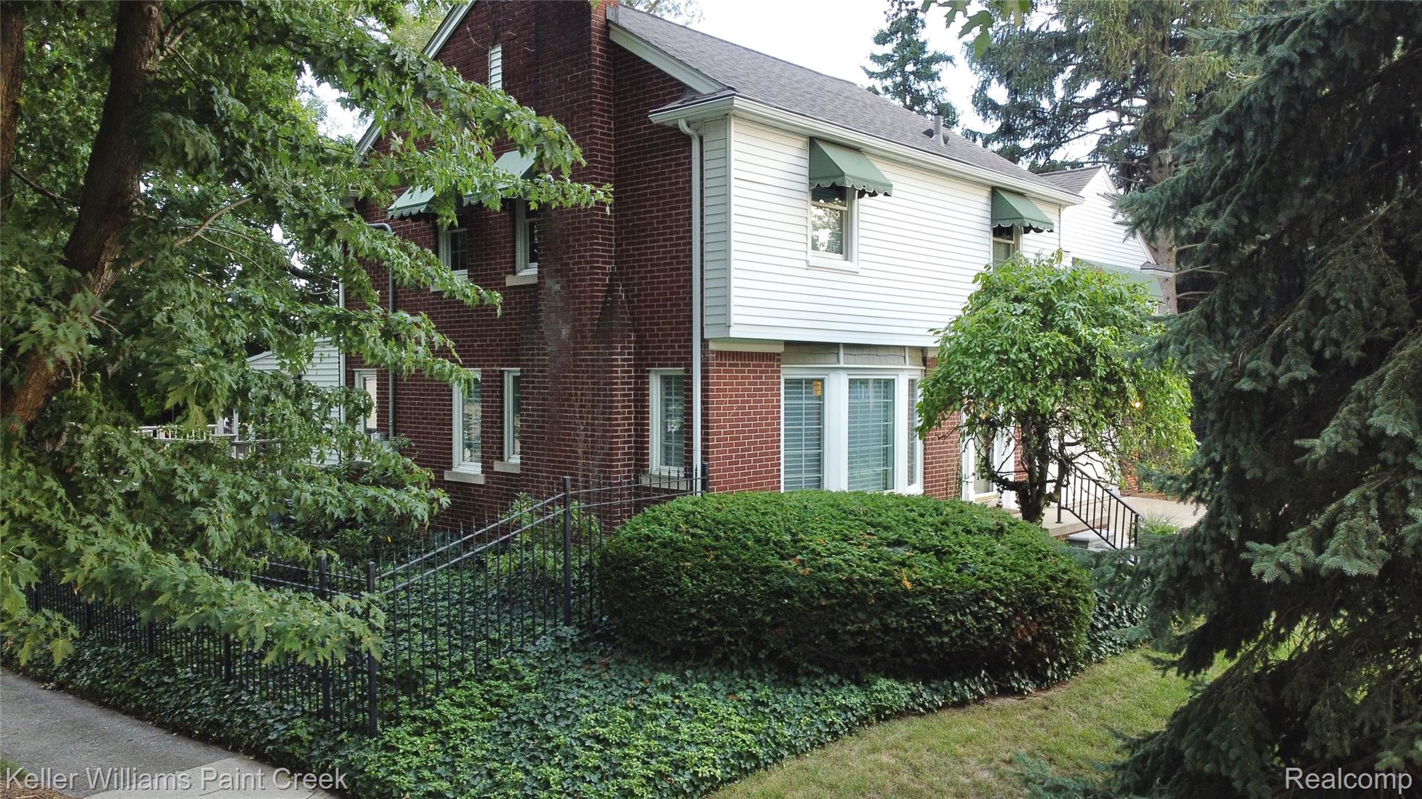 1405 Wellesley Drive