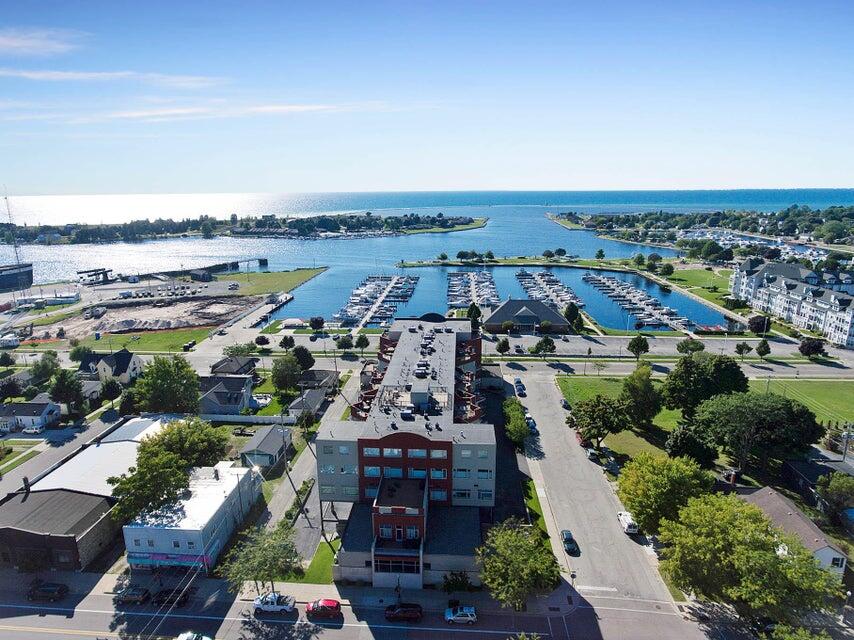 105 W Danaher Street 201