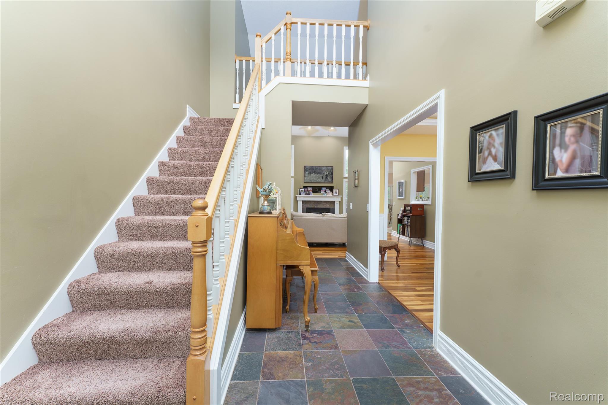 1235 Joann Lane