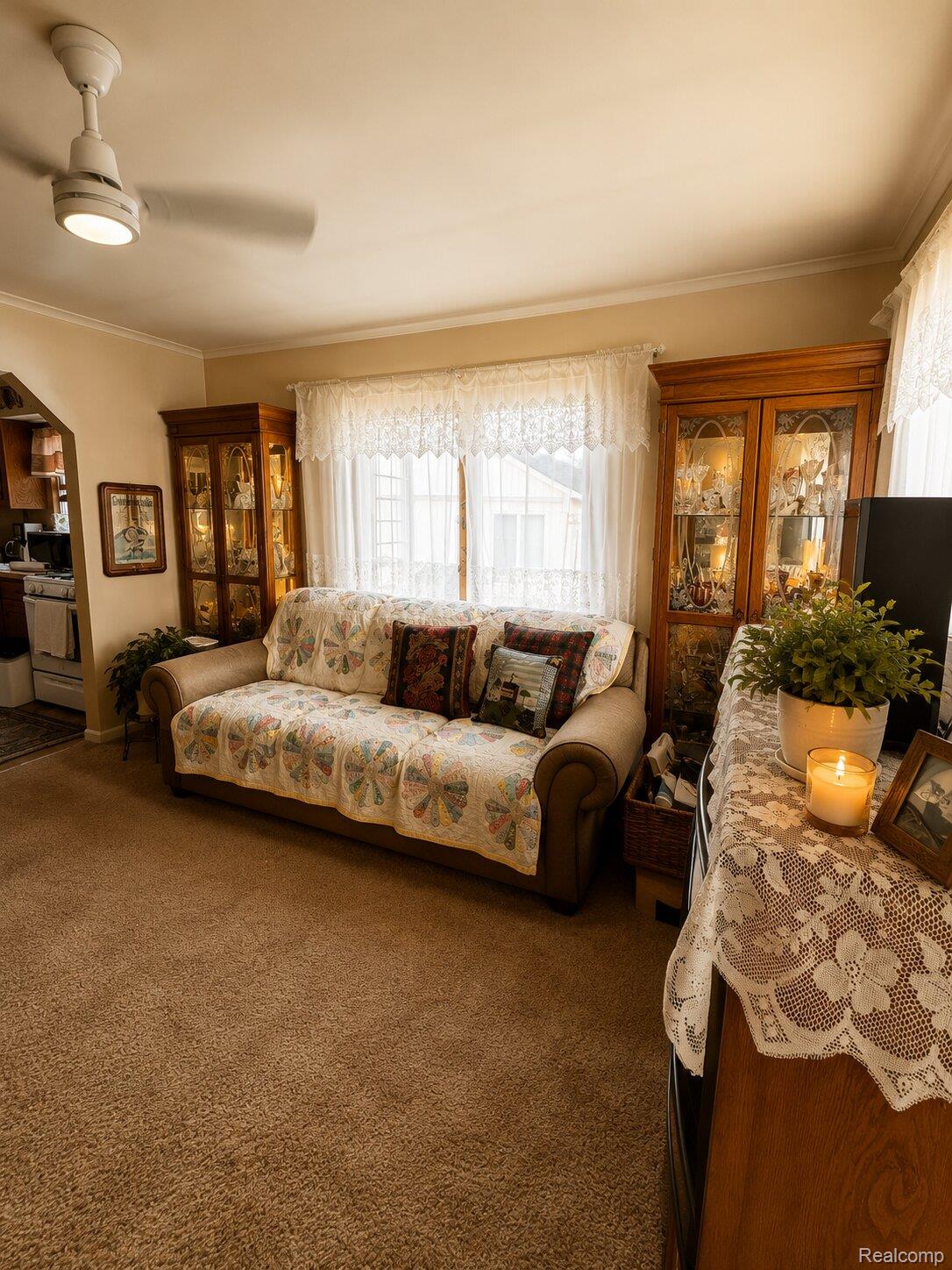 1290 Castlewood Drive